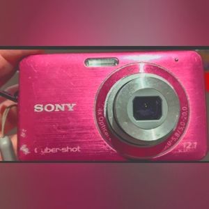 Rare Pink Sony Cyber-Shot DSC W310 with original Sony Battery wall Charger